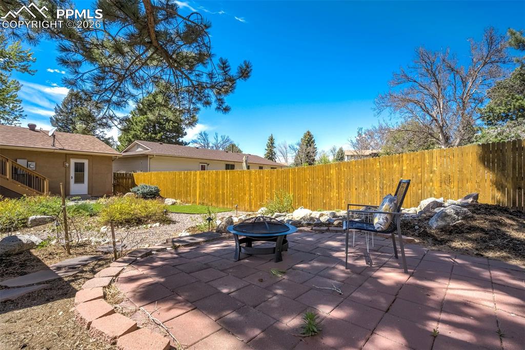 Image 44 of 50: Patio