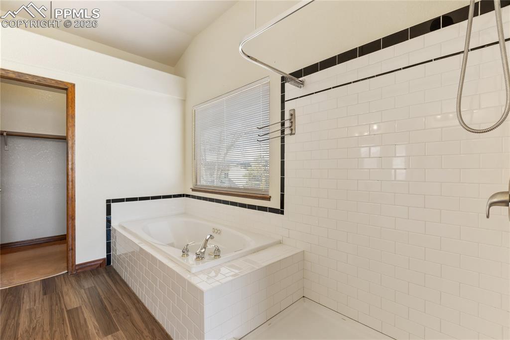 Image 21 of 46: Master Bathroom