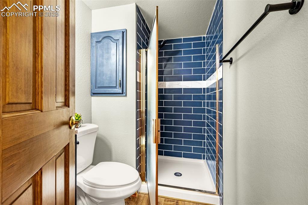 Image 13 of 26: Main level 3/4 bathroom