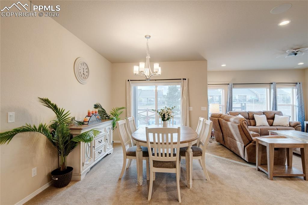 Image 10 of 39: Dining Area