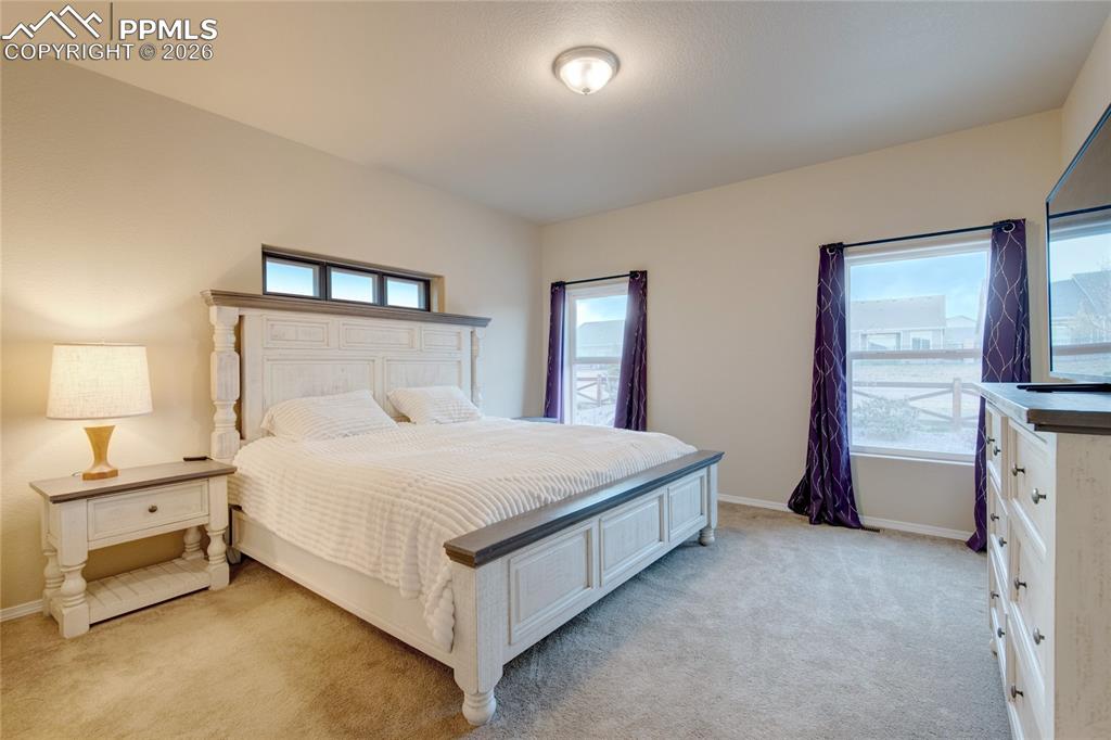 Image 14 of 39: Bedroom