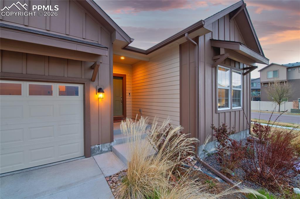 Image 2 of 39: Entry