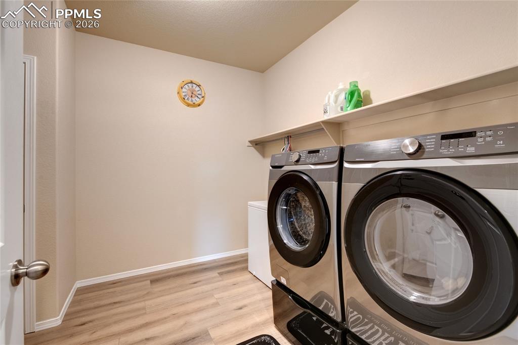 Image 23 of 39: Laundry