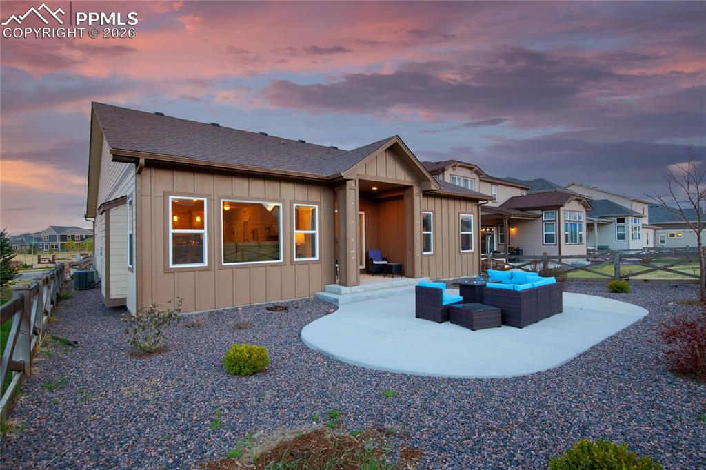 Image 26 of 39: Back of Structure