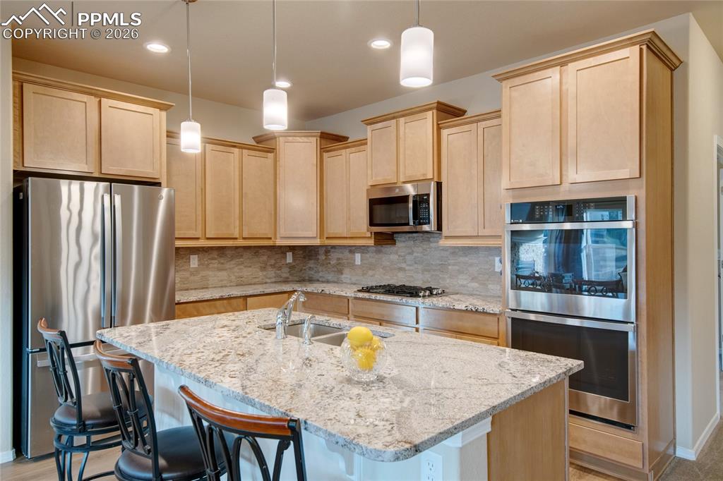 Image 6 of 39: Kitchen