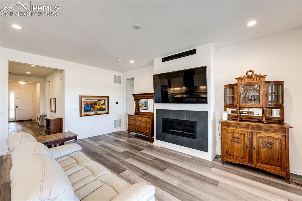 Image 4 of 39: Living Room