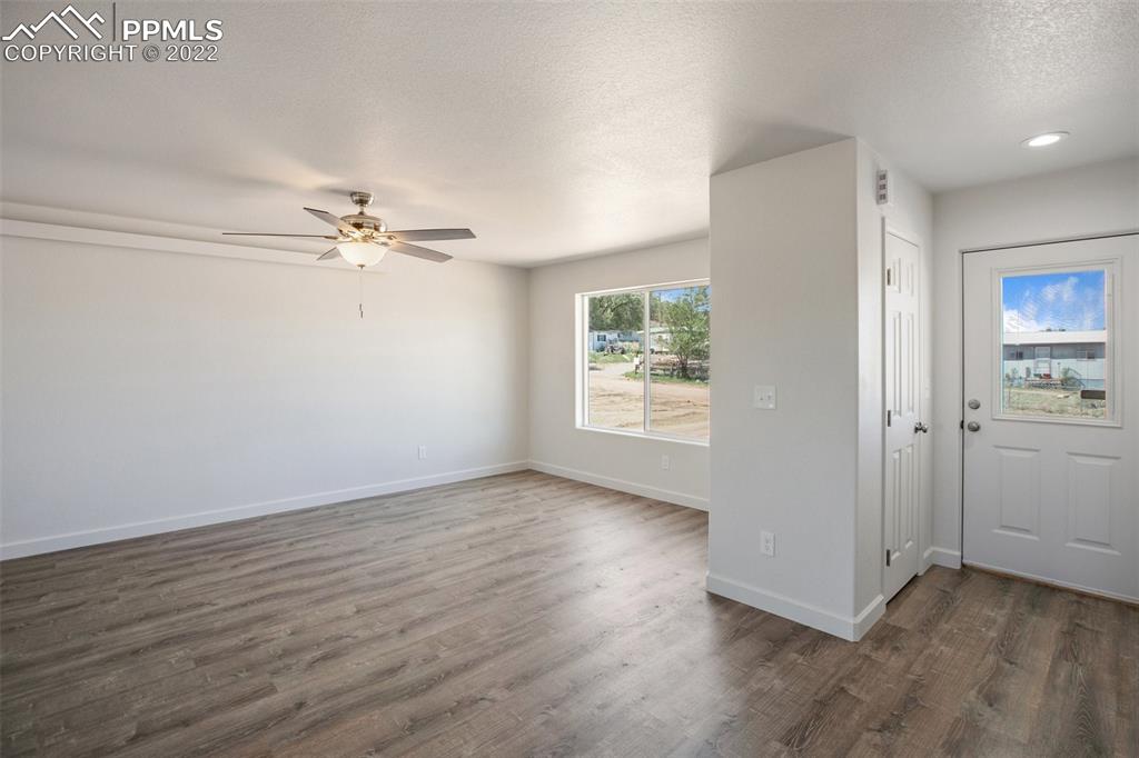 Listing 8011621, Image 15 of 36