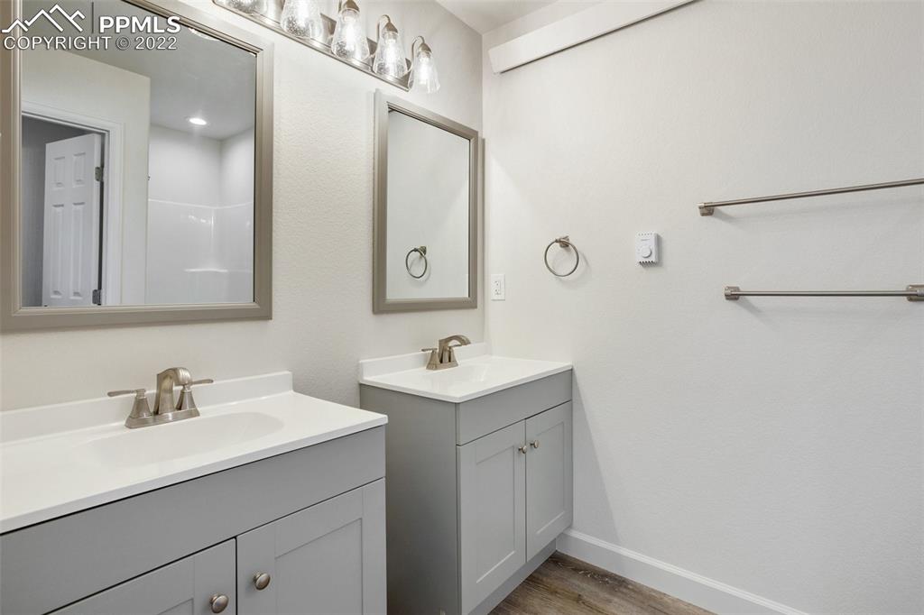 Listing 8011621, Image 33 of 36