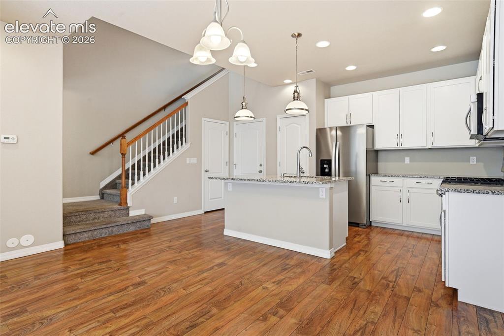 Image 26 of 45: Open-concept living.