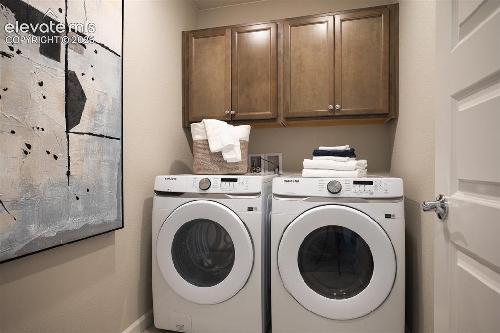 Image 10 of 31: Laundry