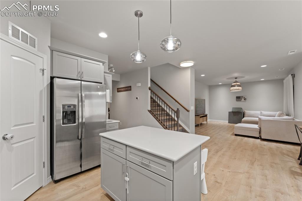 Image 14 of 44: Kitchen