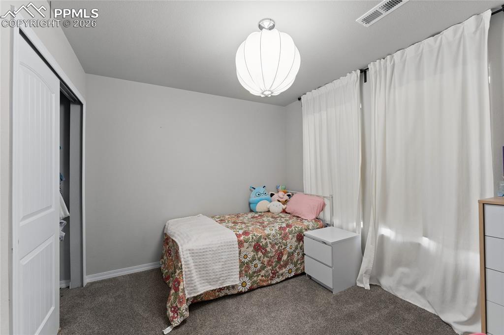 Image 33 of 44: Bedroom