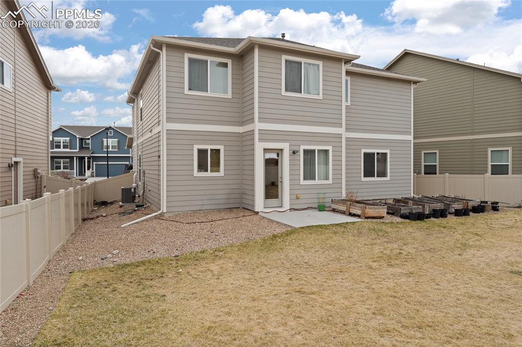 Image 41 of 44: Back of Structure