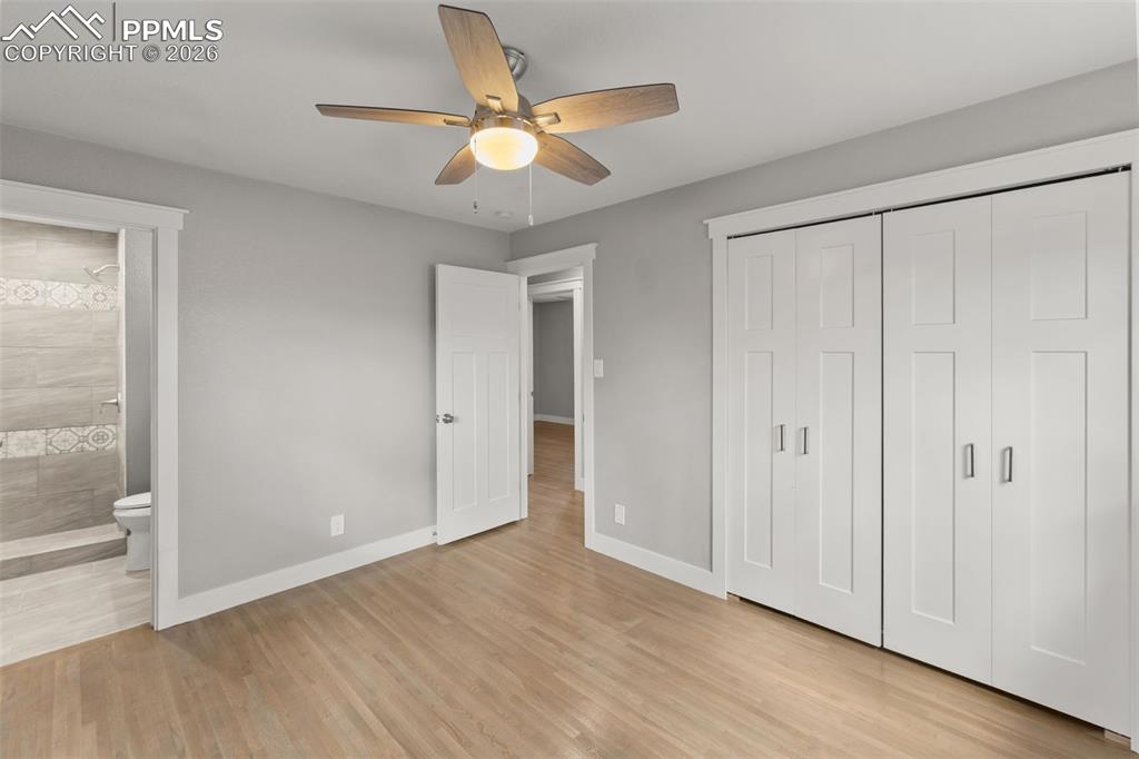 Image 19 of 48: Bedroom