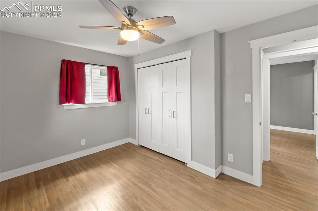 Image 24 of 48: Bedroom