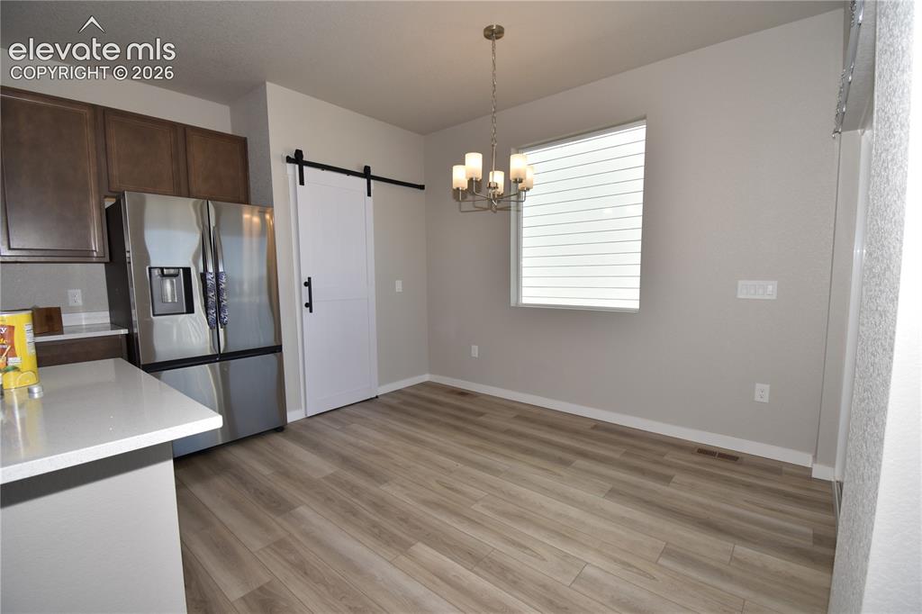 Image 4 of 11: Kitchen