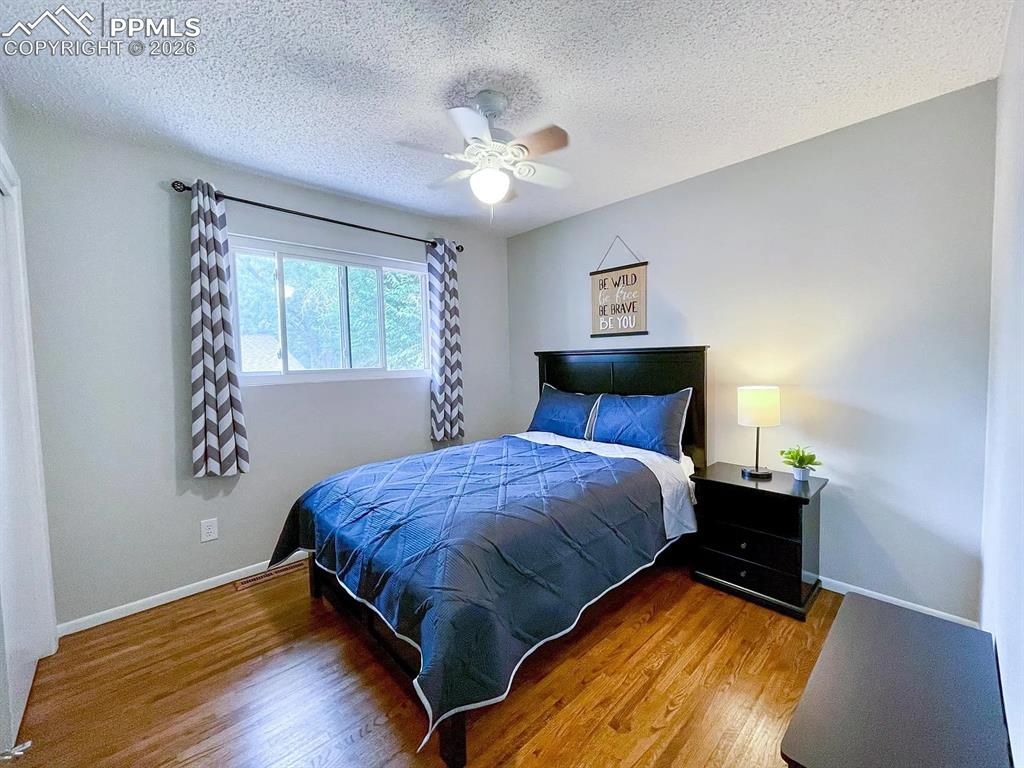 Image 6 of 14: Bedroom 2