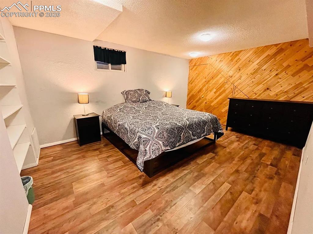 Image 9 of 14: Bedroom 4