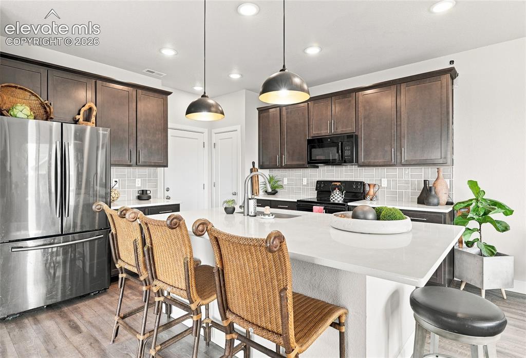 Image 10 of 29: Kitchen