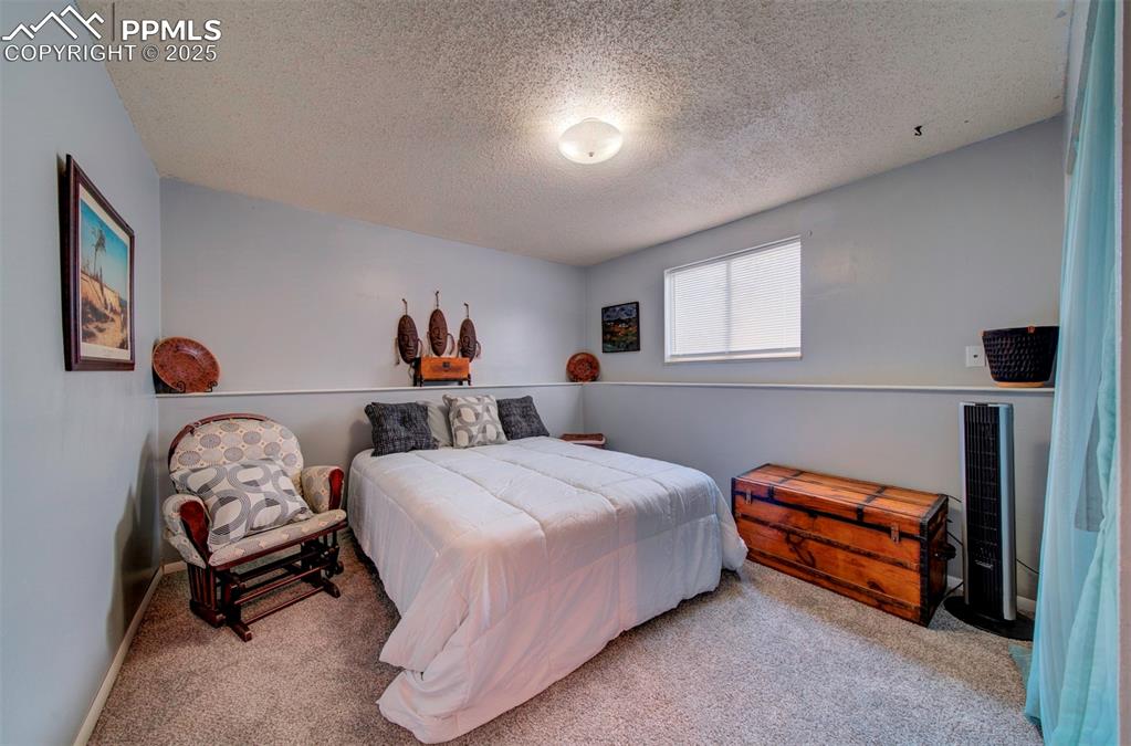 Image 19 of 36: Bedroom 3