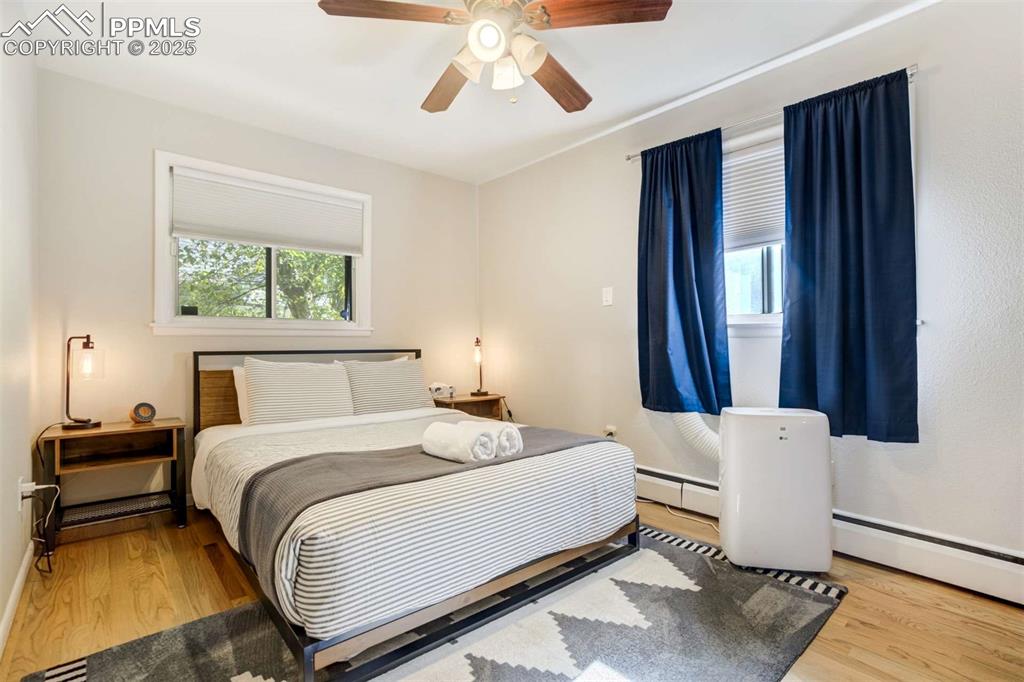 Image 17 of 42: Bedroom