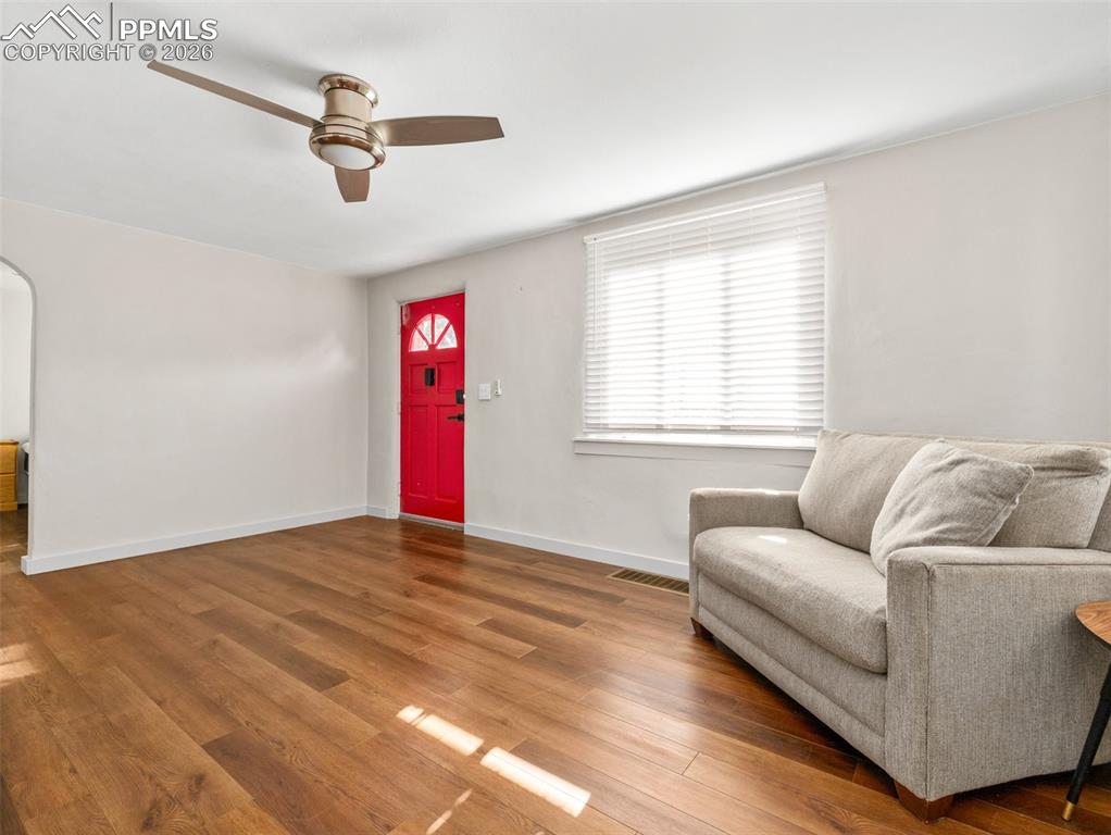 Image 4 of 10: Other