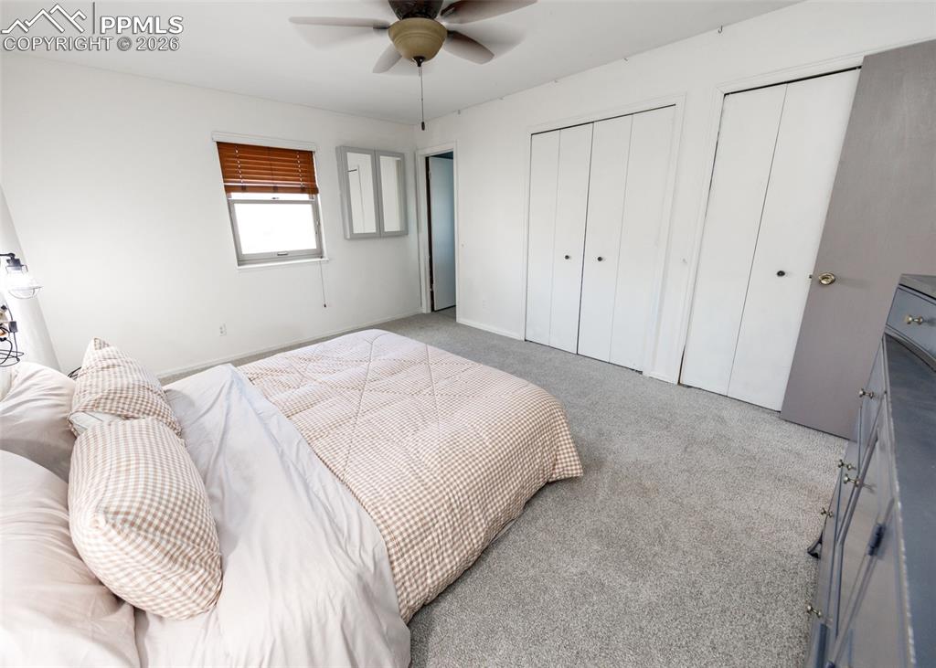 Image 22 of 48: Bedroom