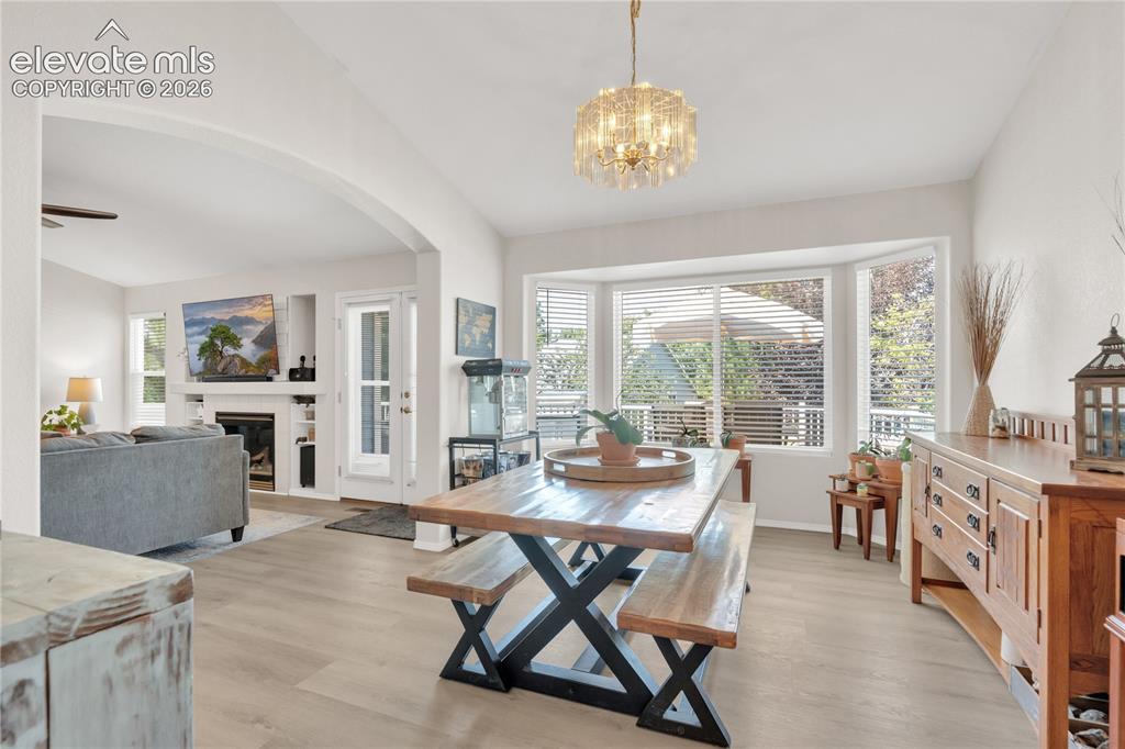 Image 10 of 41: Dining Area