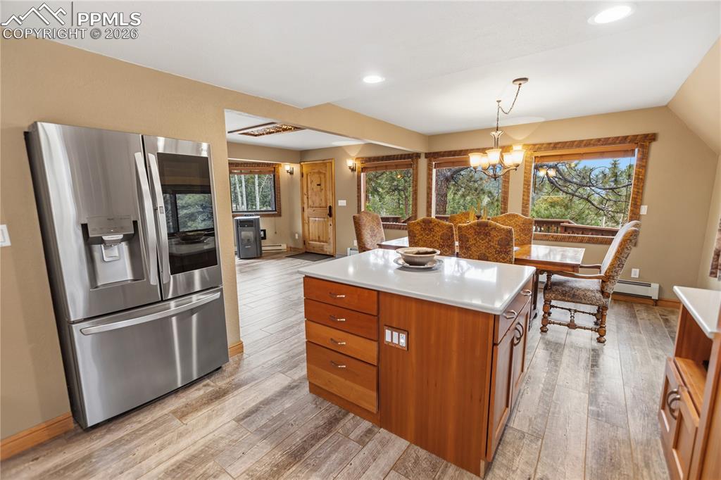Image 14 of 39: Kitchen
