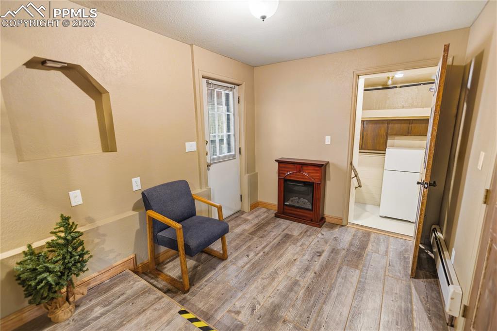 Image 16 of 39: Main Level Bath