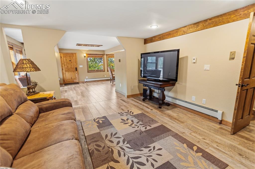 Image 8 of 39: Family Room