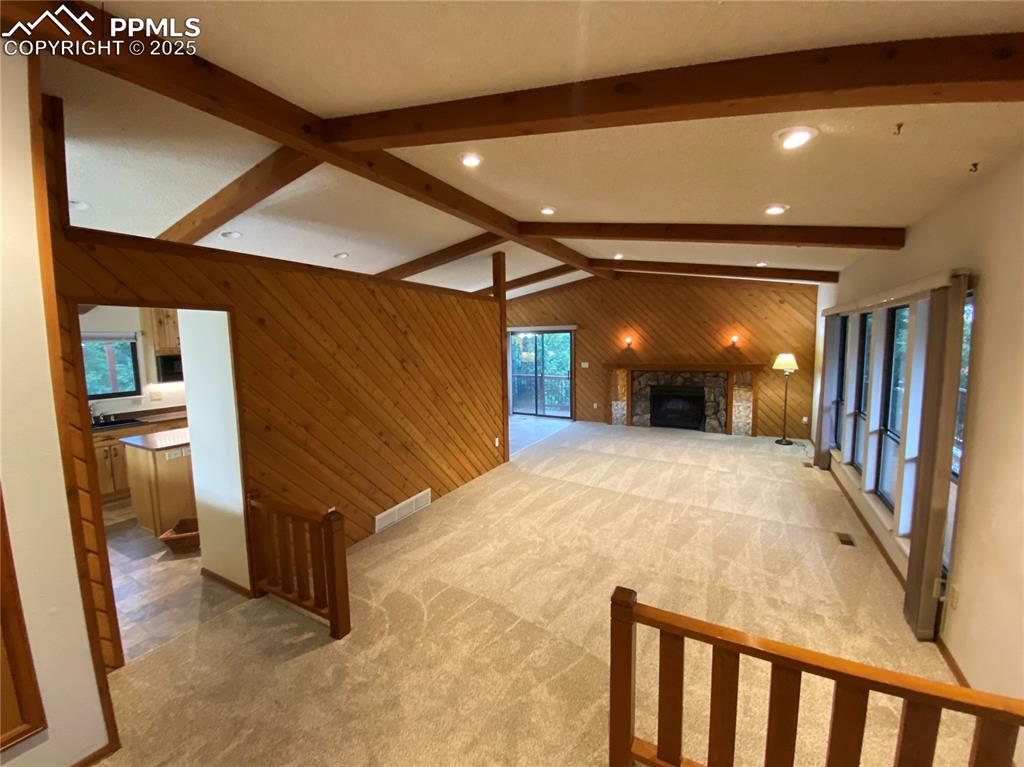 Image 11 of 30: Living Room