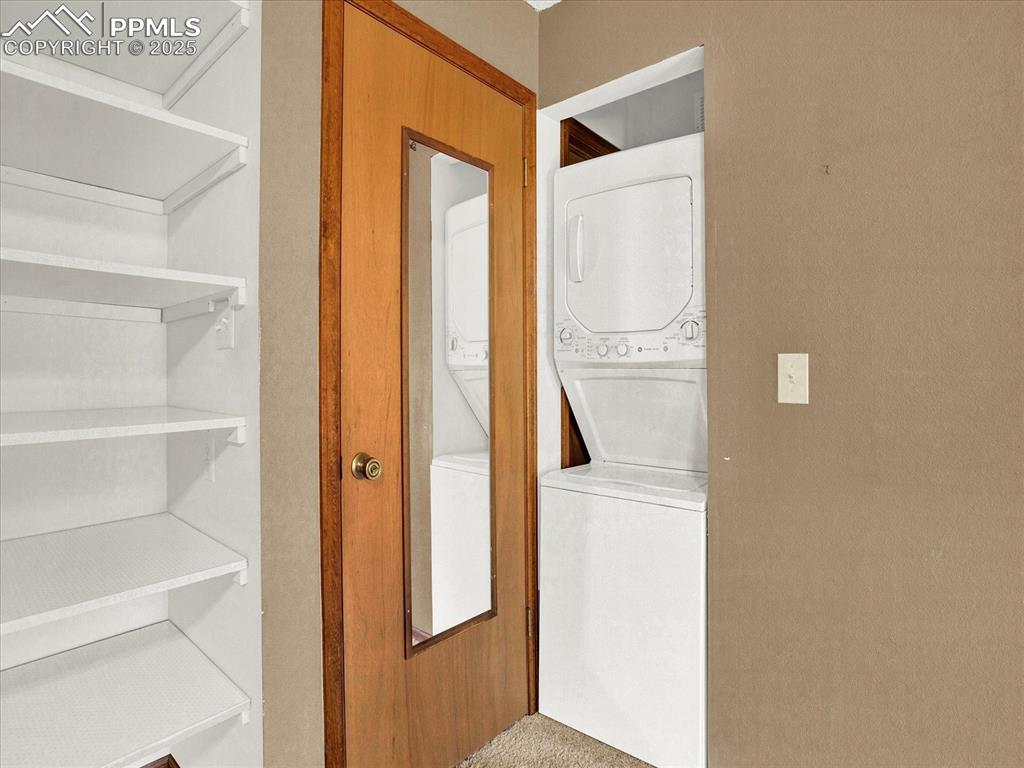 Image 18 of 30: Primary Washer & Dryer