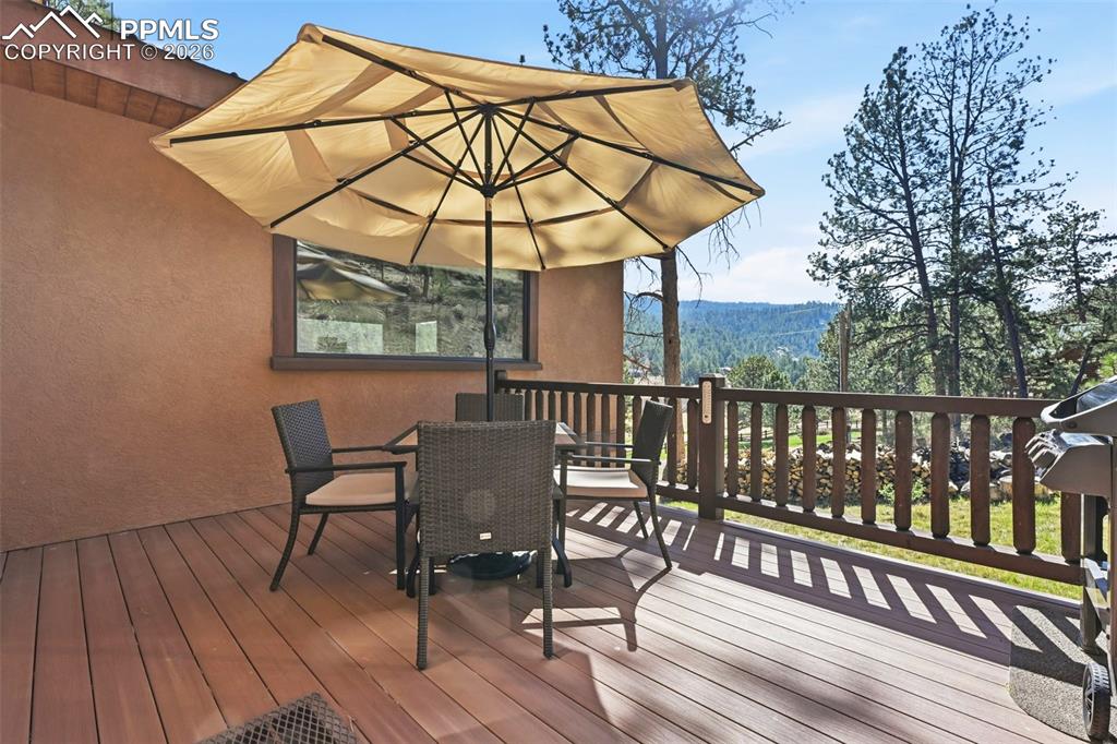 Image 23 of 50: This spacious kitchen provides abundant storage and countertop space, while