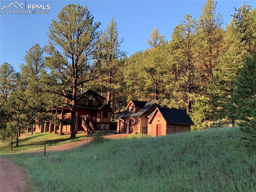 Image 49 of 50: This is a dream location to enjoy every moment of the day.