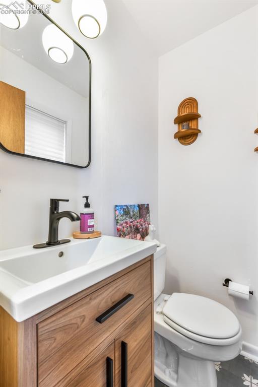 Image 25 of 50: Master Bedroom