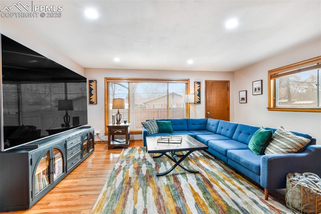 Image 4 of 50: Granite to be installed sample