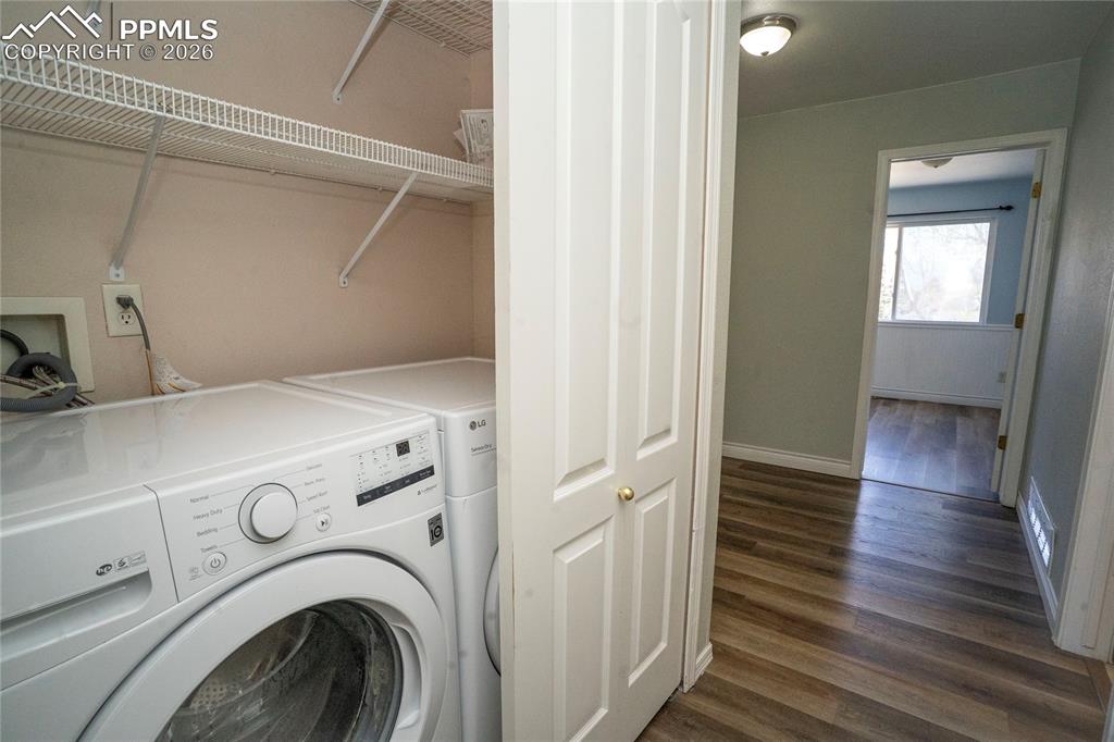 Image 19 of 43: 2nd floor laundry space