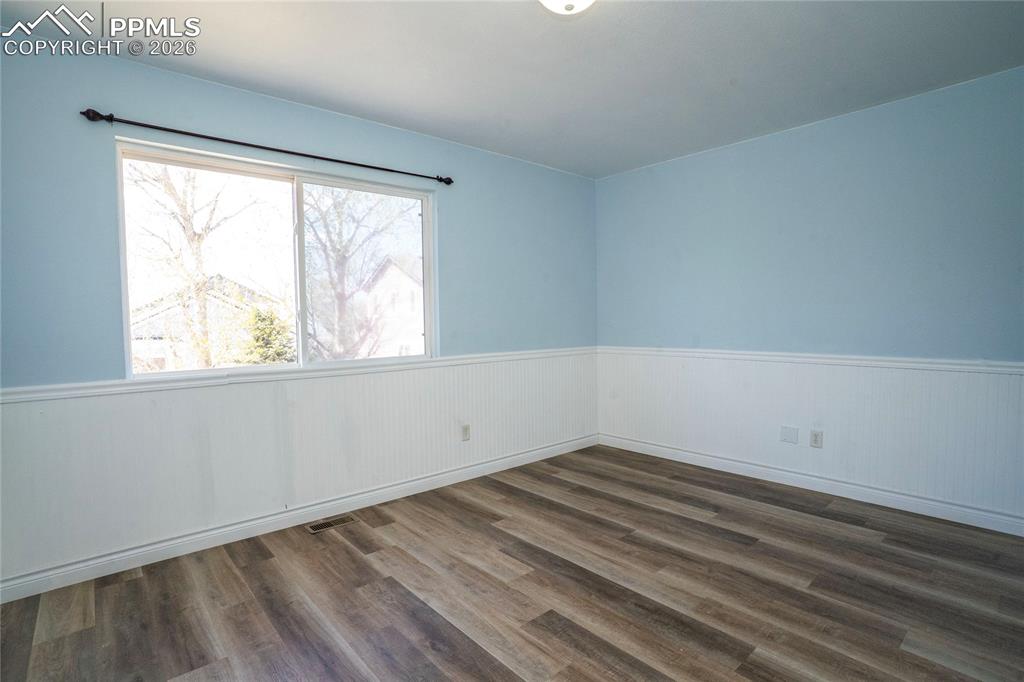 Image 22 of 43: 2nd bedroom