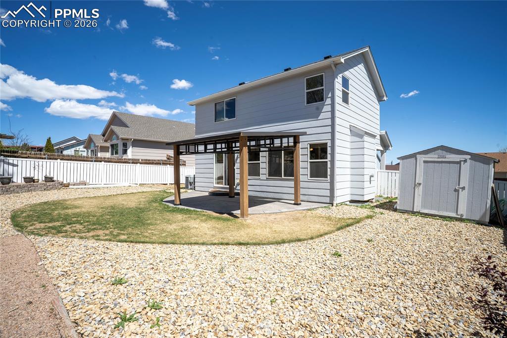 Image 40 of 43: Back of Structure