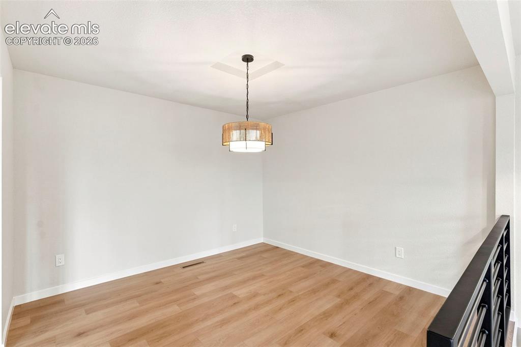 Image 12 of 41: Dining Room