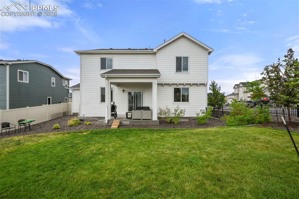 Image 46 of 50: Rear view of property 