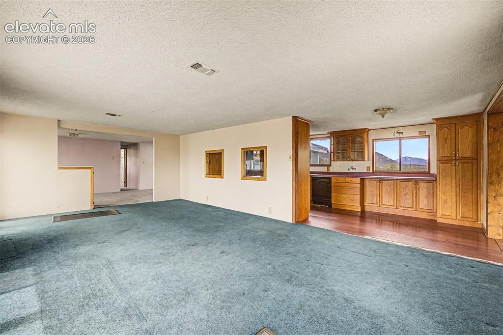 Image 11 of 50: Living Room