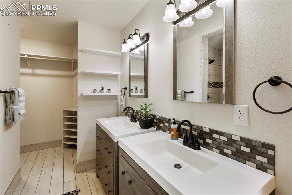 Image 16 of 43: Master Bathroom