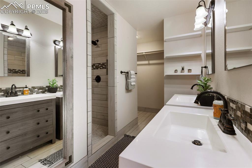 Image 17 of 43: Master Bathroom