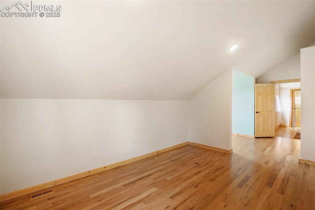 Image 29 of 43: Bonus Room