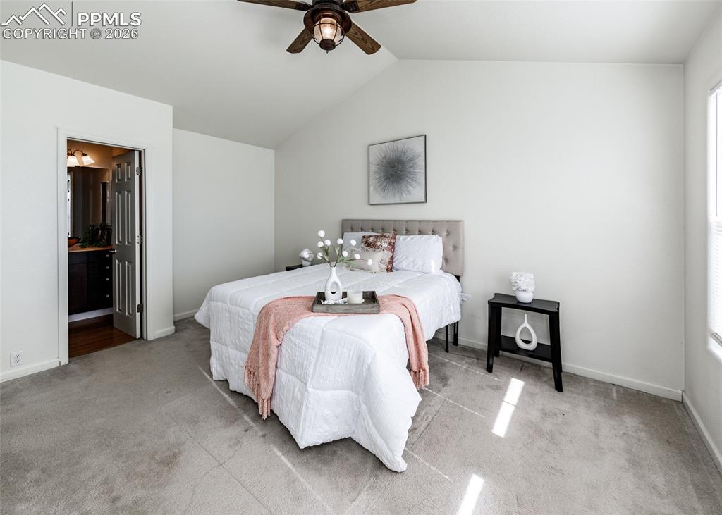 Image 18 of 33: Bedroom