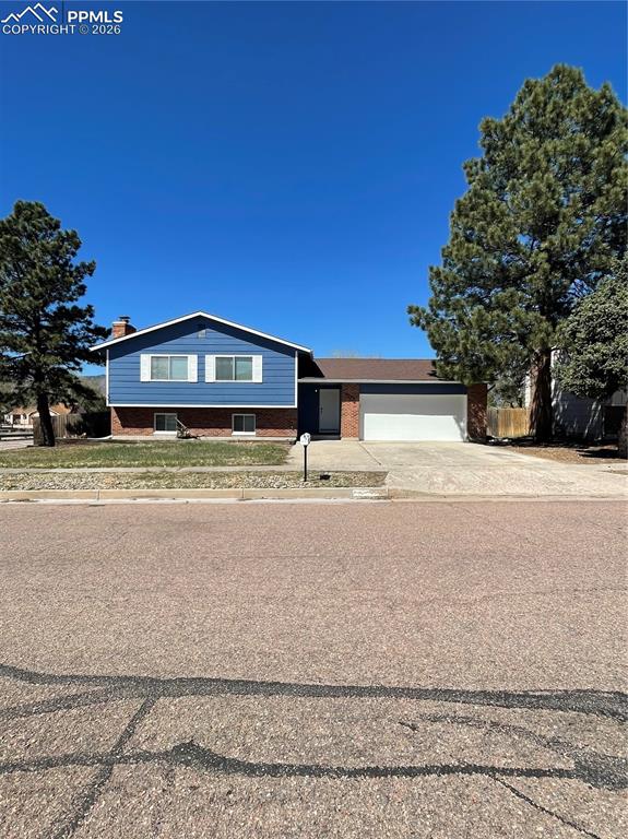 Image 1 of 23: Front of House 2 Car Garage (527 sq ft)