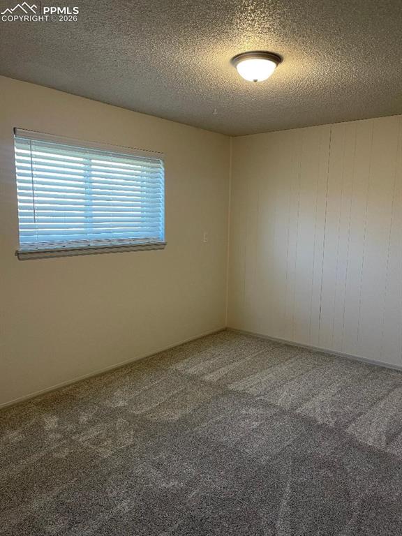 Image 19 of 23: Downstairs bedroom #4