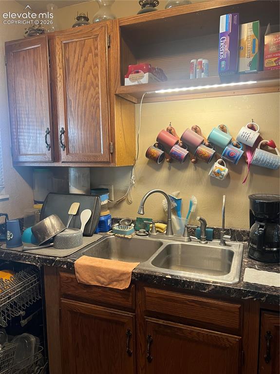 Image 12 of 37: Kitchen